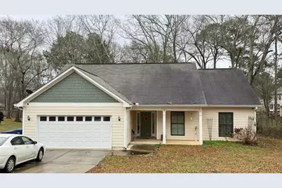 221 Martin Luther King Jr Dr, Winder, GA 30680 - Photo 1