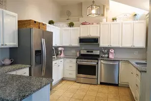 2655 Elsinore St, East Point, GA 30344 - Photo 6