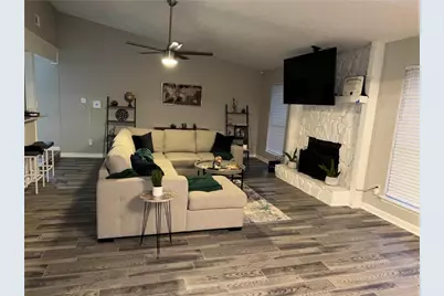 378 Park Ridge Cir, Riverdale, GA 30274 - Photo 2