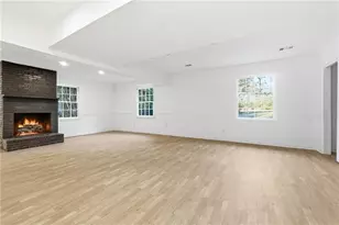 2437 Flair Knoll Dr, Atlanta, GA 30345 - Photo 6