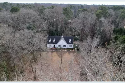 700 Heards Ferry Road, Atlanta, GA 30328 - Photo 2