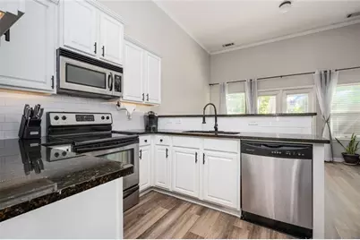 1761 Liberty Parkway, Atlanta, GA 30318 - Photo 10