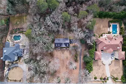 700 Heards Ferry Road, Atlanta, GA 30328 - Photo 8