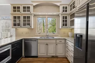 472 Ivy Park Ln NE, Atlanta, GA 30342 - Photo 34