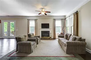 2454 Brewer Way NE, Marietta, GA 30066 - Photo 8