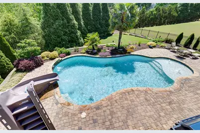 2454 Brewer Way NE, Marietta, GA 30066 - Photo 4