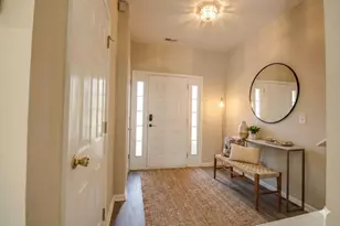 1621 River Main Ct, Lawrenceville, GA 30046 - Photo 2