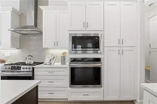 110 Via Roma, Woodstock, GA 30188 - Photo 18