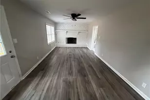 1519 Rangewood Dr SW, Lilburn, GA 30047 - Photo 8