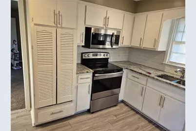 5325 Joan Of Arc Place, Atlanta, GA 30349 - Photo 4