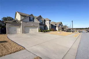 2886 Cove View Ct, Dacula, GA 30019 - Photo 2