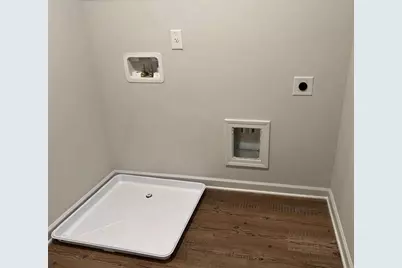 420 Point Place Dr, Loganville, GA 30052 - Photo 24