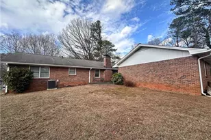3916 White Oak Ln SW, Lilburn, GA 30047 - Photo 2