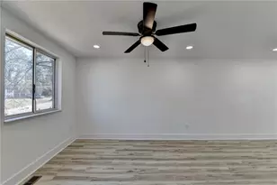 1018 Martin Rd, Stone Mountain, GA 30088 - Photo 10