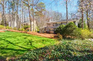 2733 Eagle Ridge Rd, Marietta, GA 30062 - Photo 2