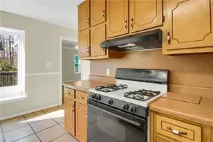 357 Falling Timber Ct, Stockbridge, GA 30281 - Photo 12