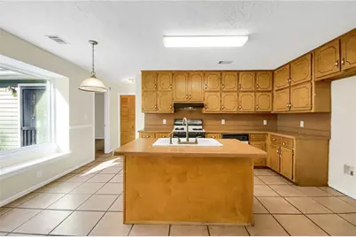 357 Falling Timber Court, Stockbridge, GA 30281 - Photo 10