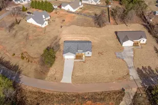 613 Cypress Dr, Mount Airy, GA 30563 - Photo 38