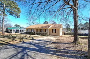 58 Habersham Cir NE, Cartersville, GA 30121 - Photo 2
