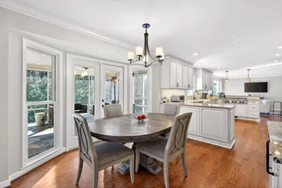 7745 Dunvegan Close, Sandy Springs, GA 30350 - Photo 14