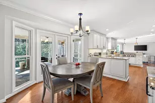 7745 Dunvegan Close, Sandy Springs, GA 30350 - Photo 14