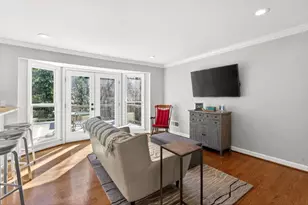 7745 Dunvegan Close, Sandy Springs, GA 30350 - Photo 16