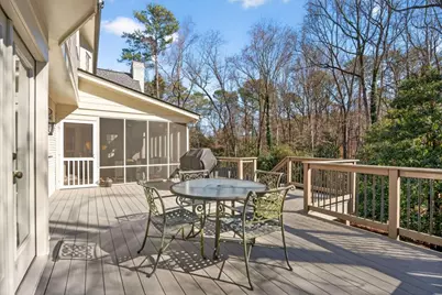 7745 Dunvegan Close, Sandy Springs, GA 30350 - Photo 22