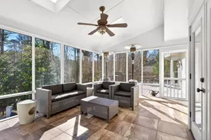 7745 Dunvegan Close, Sandy Springs, GA 30350 - Photo 20