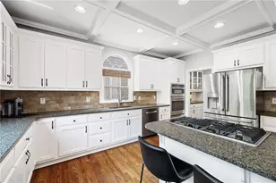 1121 Vinings Grove Way SE, Smyrna, GA 30082 - Photo 12