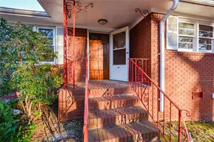 1489 Thunderwood Ln SW, Mableton, GA 30126 - Photo 4