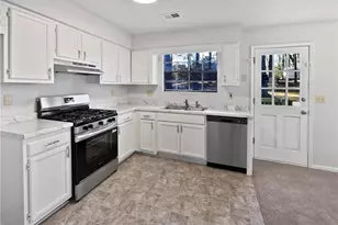 6006 Radford Dr, Riverdale, GA 30296 - Photo 2