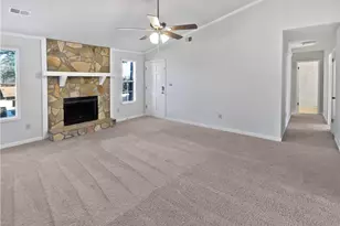 6006 Radford Dr, Riverdale, GA 30296 - Photo 10