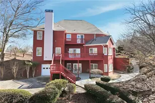 2857 Bridgeview Dr, Gainesville, GA 30507 - Photo 4