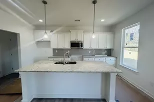 127 Annie Ln, Statham, GA 30666 - Photo 4