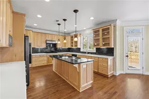 5153 Goodchild Ct, Dunwoody, GA 30338 - Photo 18