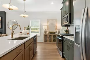 340 Marigold Ln, Woodstock, GA 30188 - Photo 6