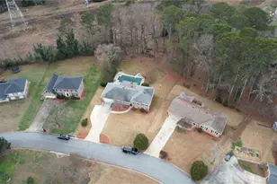 483 Villa Dr SW, Lilburn, GA 30047 - Photo 64