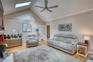 483 Villa Dr SW, Lilburn, GA 30047 - Photo 8