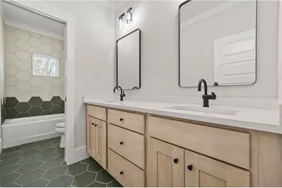 3135 Cherry Street, Scottdale, GA 30079 - Photo 32