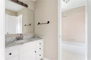 250 Camden Creek Ct, Lawrenceville, GA 30043 - Photo 32