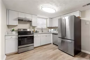 5570 Downs Way, Lithonia, GA 30058 - Photo 8