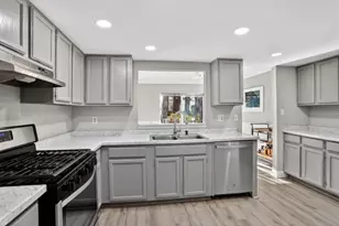 37 Middleton Ct SE, Smyrna, GA 30080 - Photo 12