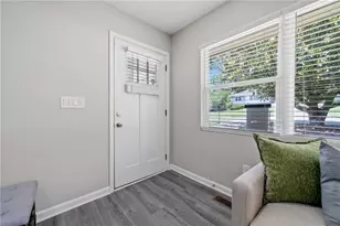 732 Quaker St SW, Atlanta, GA 30315 - Photo 8