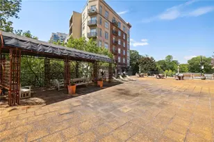 2285 Peachtree Rd NE, Atlanta, GA 30309 - Photo 10