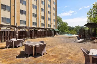 2285 Peachtree Road NE #404, Atlanta, GA 30309 - Photo 14