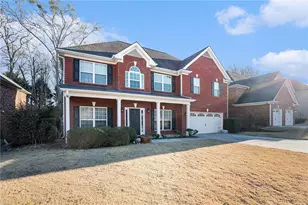 949 Yancey Ct, Loganville, GA 30052 - Photo 2