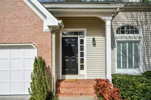 245 Ridge Point Ct, Alpharetta, GA 30022 - Photo 2