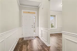 2464 Hanover Woods Rd, Lithonia, GA 30058 - Photo 4