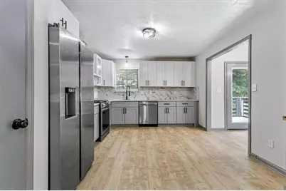 6685 Greenbower Lane, College Park, GA 30349 - Photo 10