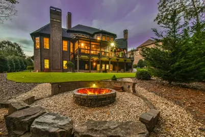 2720 Wildflower Way, Hoschton, GA 30548 - Photo 8